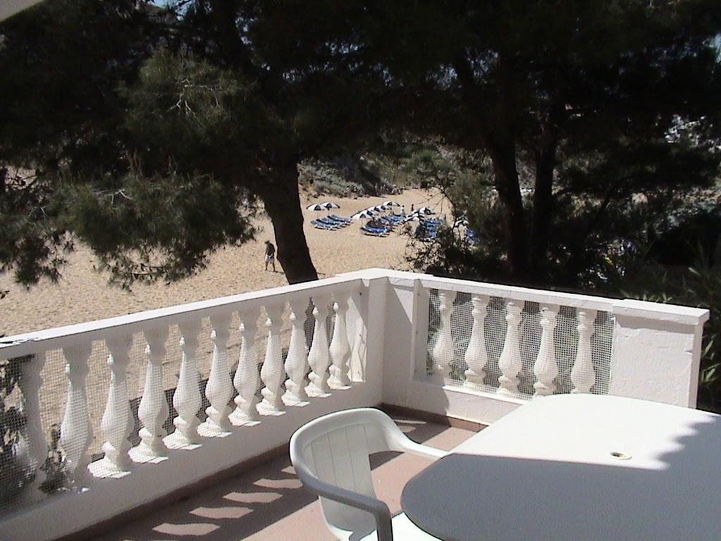 Apartamentos Jardin Playa Punta Grossa Chambre photo